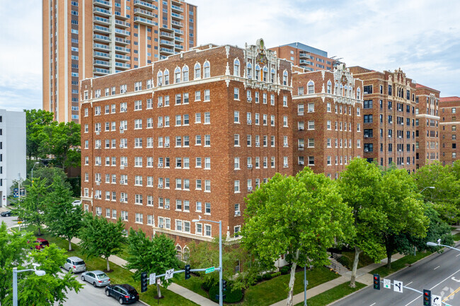 Located a short walk from the Plaza - Casa Loma Apartments