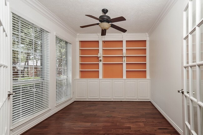 Photo - 27 Bluff Creek Pl