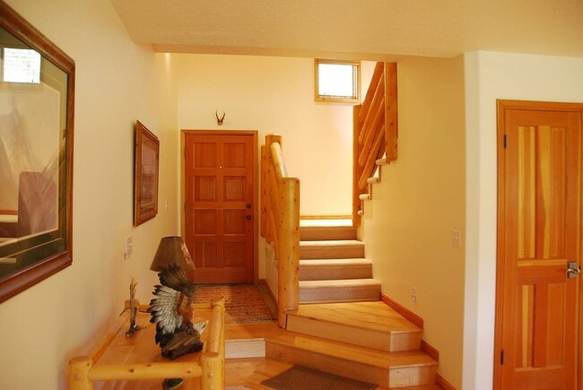 Photo - 2410 Deer Lake Dr