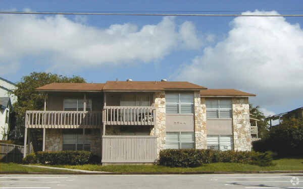 Photo - 5944 Danny Kaye Dr