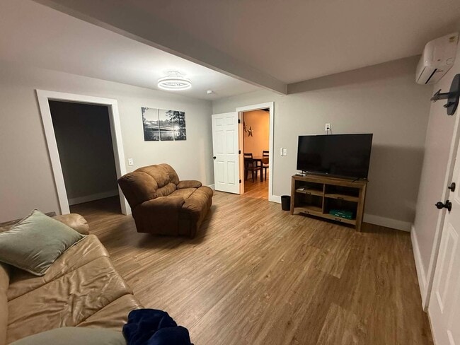 Photo - 234 Creekside Dr