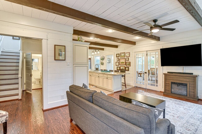 Photo - 5313 Palm Dr Unit ID1385857P