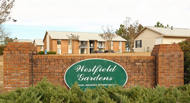 Photo - Modern Comfort & Convenience at Westfield Gardens Lexington  - 353F Unit 353 Commy Dr APT F