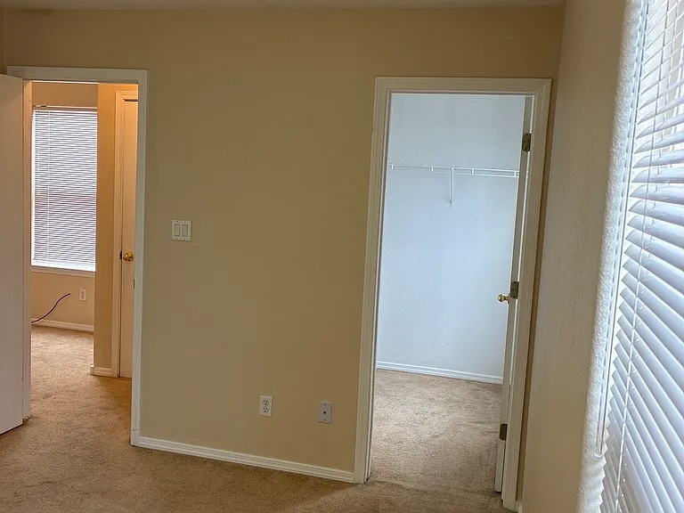 Photo - 6056 Park Hill Ave NW