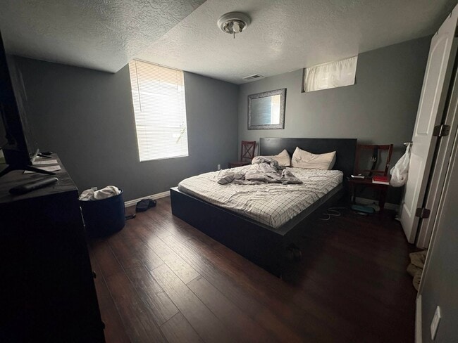 Photo - 668 W 890 N St Unidad 2