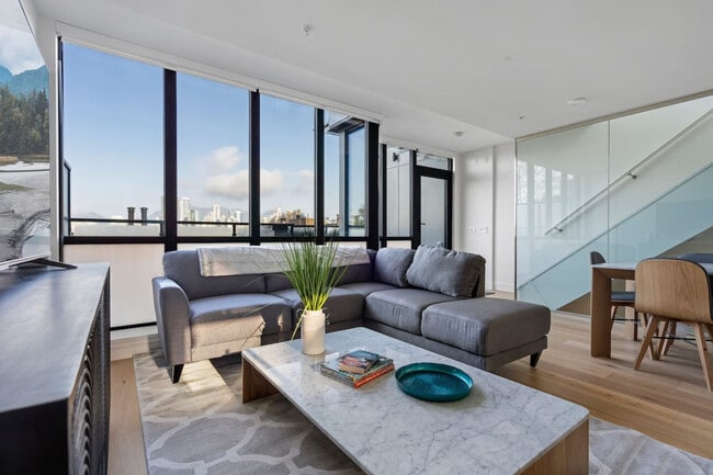 Building Photo - 2366 Birch St Unit ID1051843P