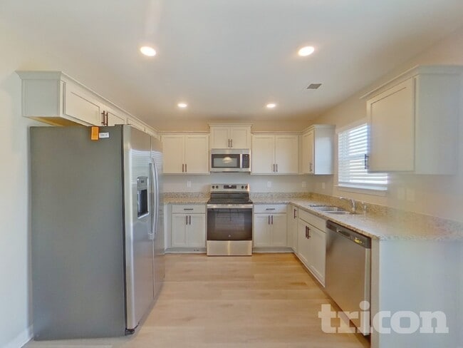 Photo - 271 Millen Dr