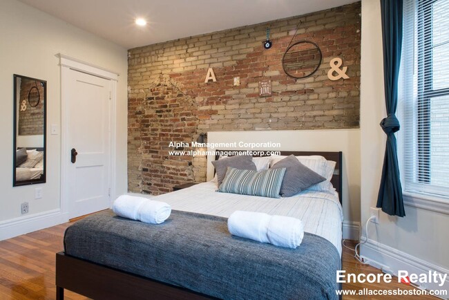 Photo - 58 Queensberry St Unit 16