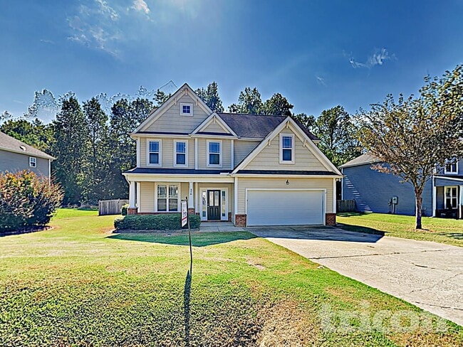 Photo - 376 Collinsworth Dr House