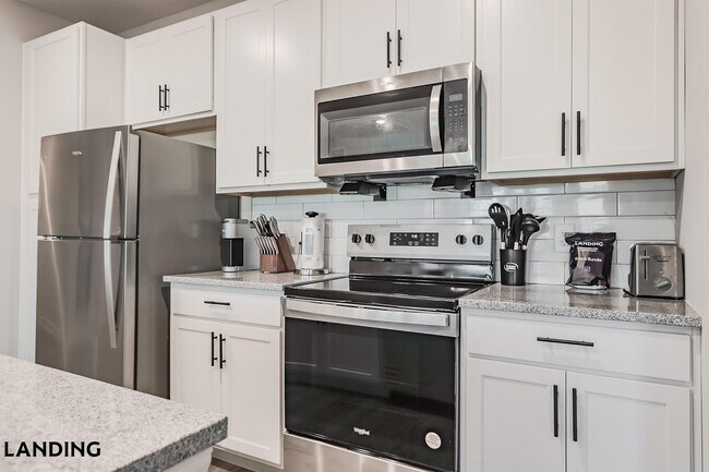 Building Photo - 5001 Willowgate Lp Unit 01-1205