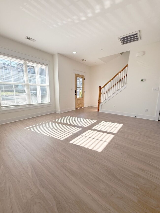 Photo - 2-Bedroom with Flex Room, Pool, and Pickleball Court in Cookeville