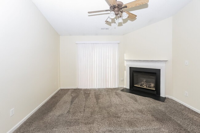 Photo - 1056 Meadowbrook Ln SW