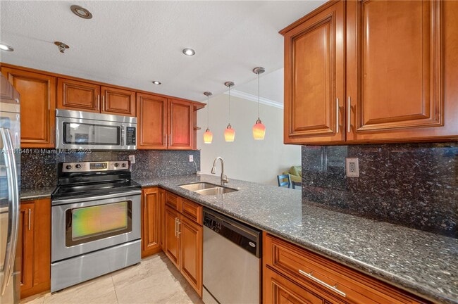 Photo - 540 Brickell Key Dr Unit 600