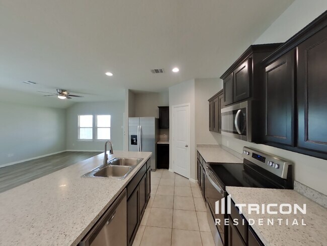 Photo - 8832 Ring Gold Dr