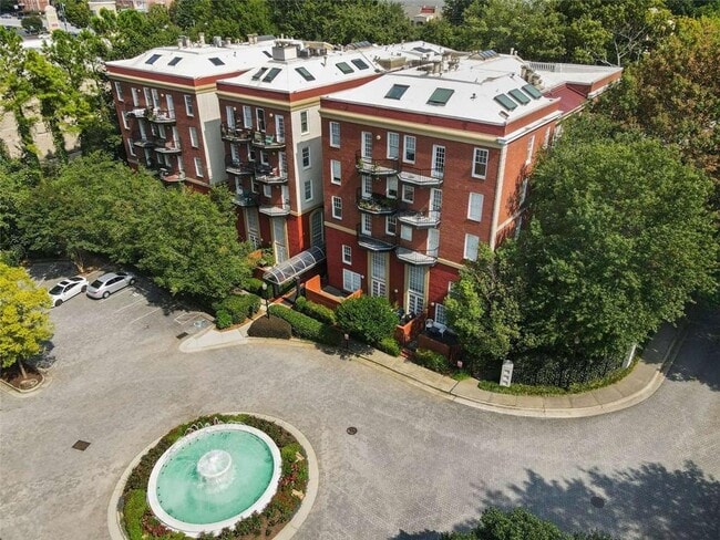 Photo - 2840 Peachtree Rd NW Unidad 501