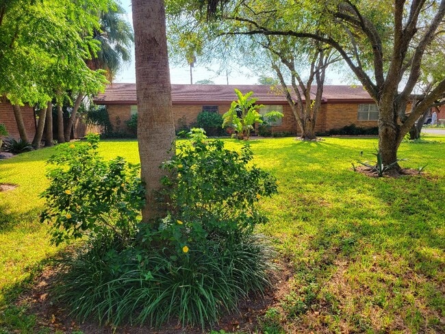 Building Photo - 43A N Coria St