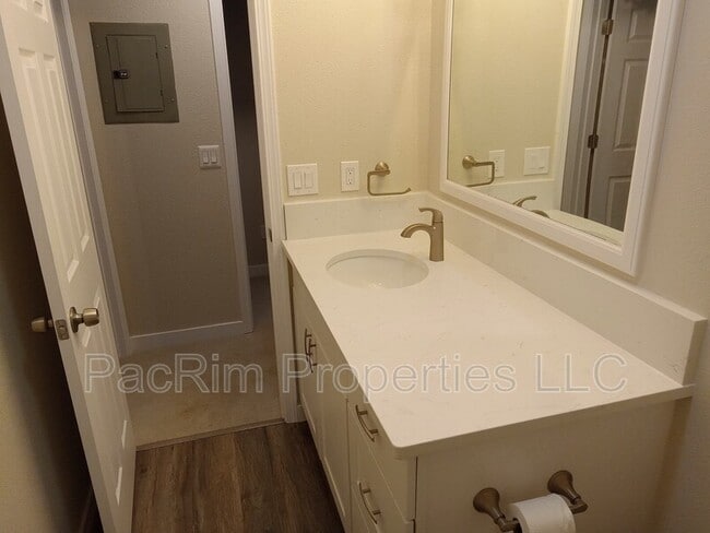 Photo - 3310 Boniface Pkwy