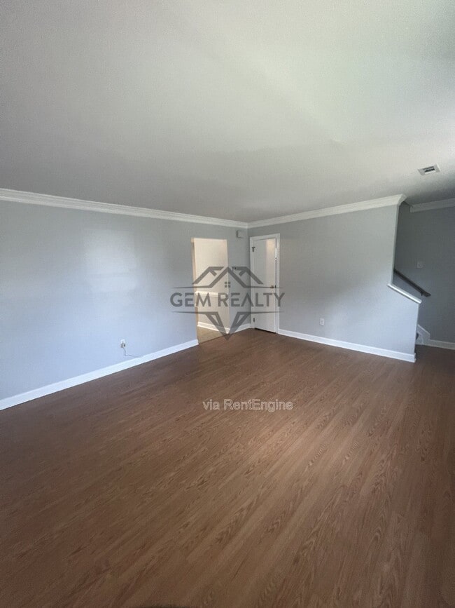 Photo - 5253 Daffodil Dr