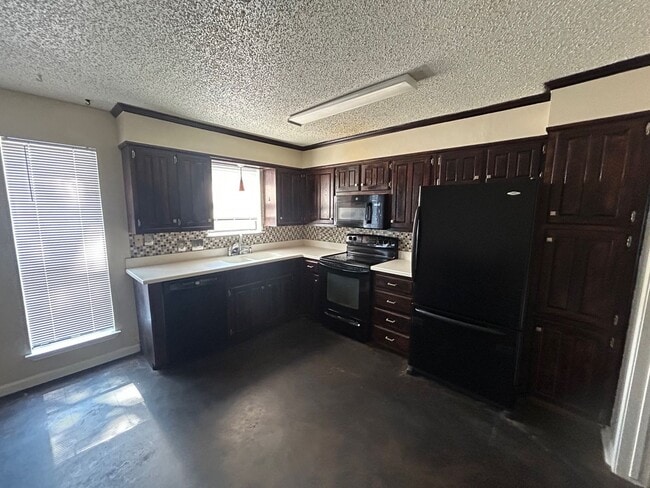 Photo - Cobblestone Townhome for Rent