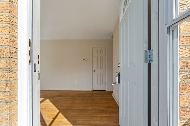 Photo - Williamsburg VA 3BR Rental – Updated Home with Granite Kitchen, Bonus Room & Fenced Backyard