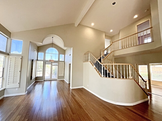 Photo - 12460 Picrus St