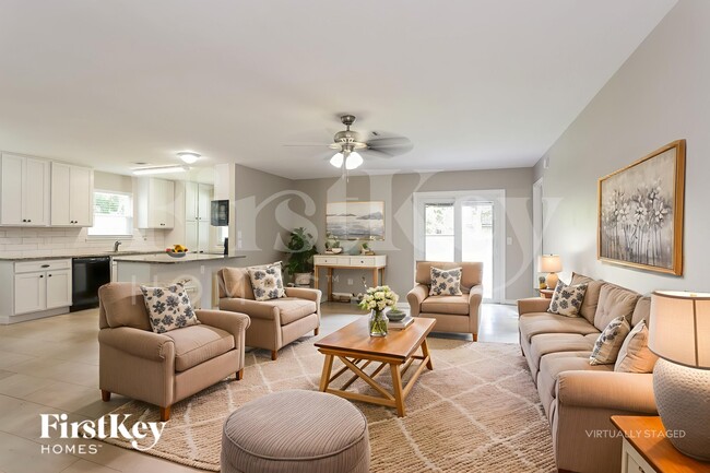 Photo - 1047 Cove Landing Dr