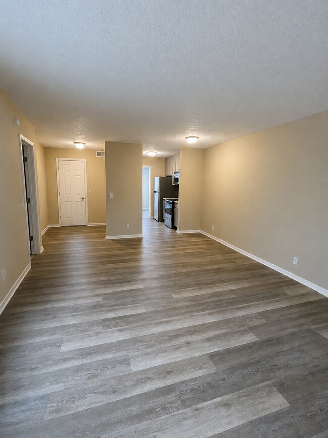 Photo - 531 Amquiwood Ct