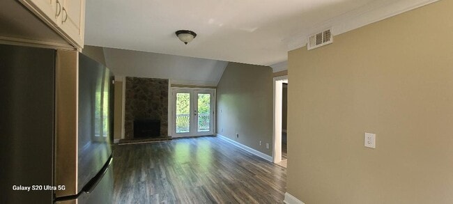 Photo - 1048 Falling Water Dr SE