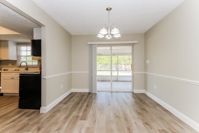 Photo - 7219 Brown Fox Run