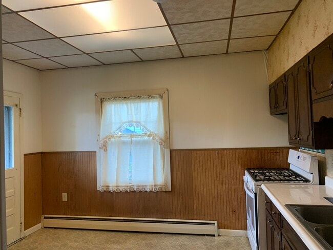 Photo - 814 Green Ridge St