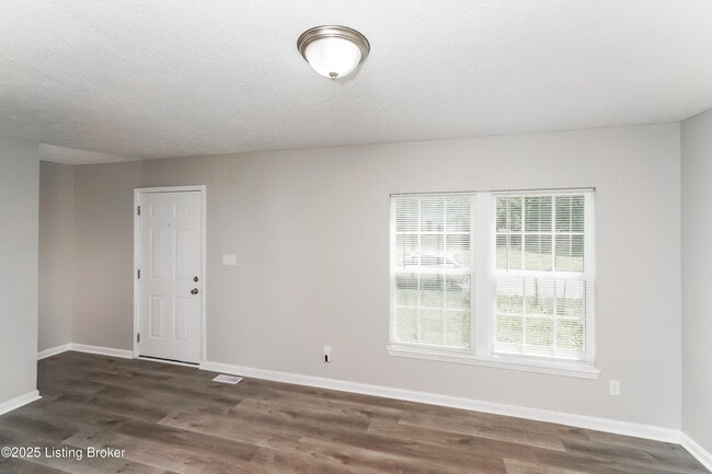 Photo - 214 N 24th St