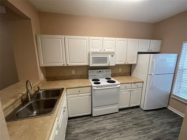 Photo - 4961 NW 43rd Ave Casa Adosada