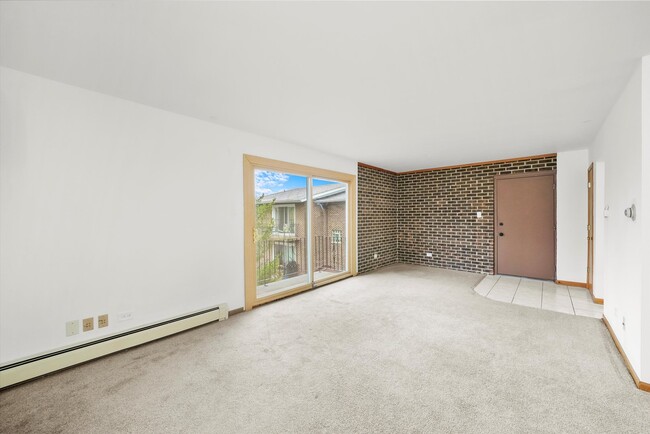 Photo - 9016 W 140th St Unit 3A