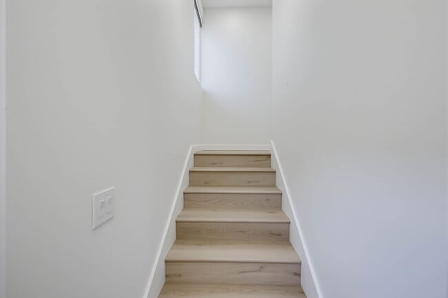 Photo - Breathtaking Bay Views & Large Private Deck - Walking Distance To Mission Bay