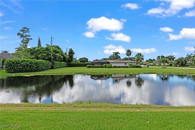 Building Photo - 4515 Lakewood Blvd Rental