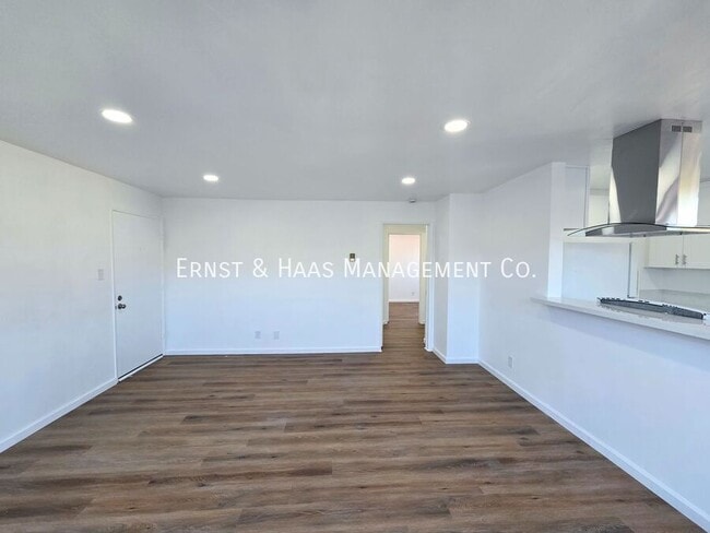 Photo - 4300 E 5th St Unit 03