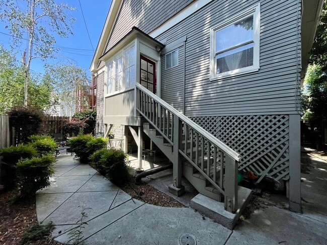 Photo - 1409-1411 18th Street Unidad 1411