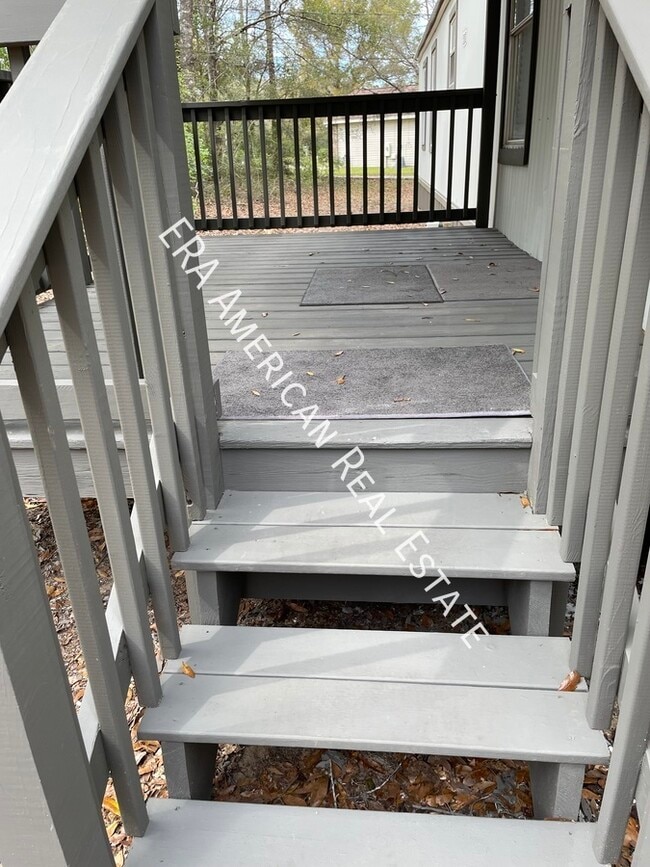 Photo - 5975 Staff Rd