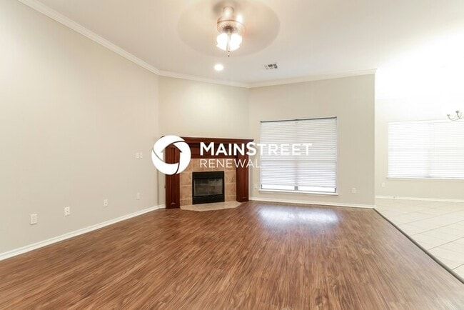 Photo - 4 Bedroom Pet-Friendly Home in MIDWEST CIT...