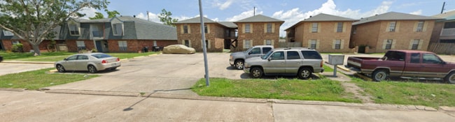 Building Photo - 232 Monarch Dr Rental
