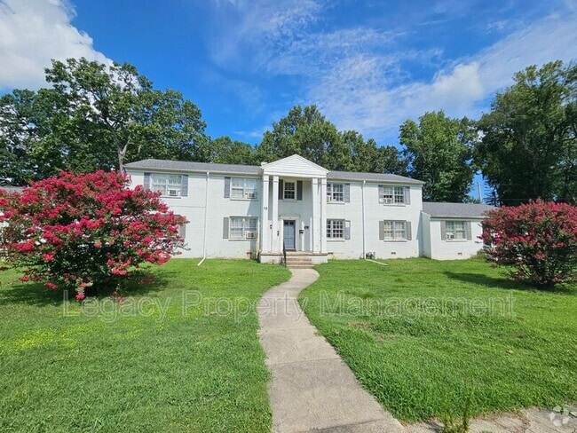 Building Photo - 1400 Roslyn Dr Unit #18C Rental
