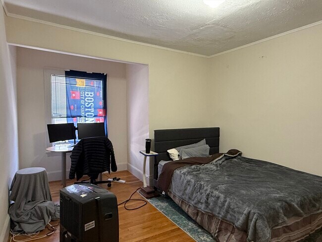 Photo - 12 Braemore Rd