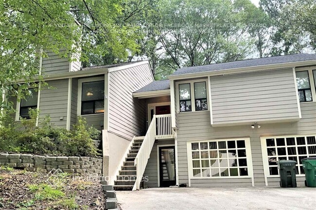 Building Photo - 6132 Lakeshore Dr SE Rental