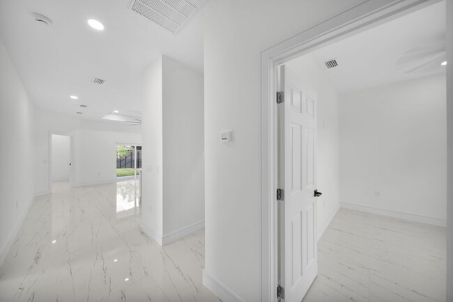 Photo - 125 Pennfield St Apartment Unit 125 Pennfield St