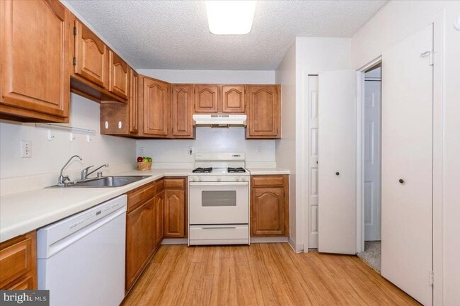 Photo - 5225 Pooks Hill Rd Unit 616N