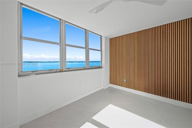 Photo - 999 Brickell Bay Dr Unit 904