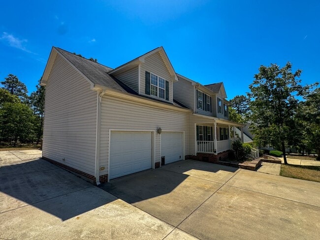 Photo - Spacious 4 Bed 2.5 Bath Home in Carolina Lakes