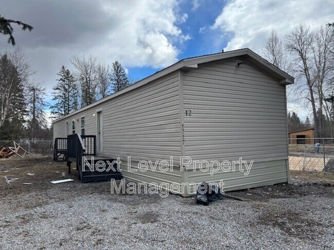 Photo - 111 S Cedar Dr House