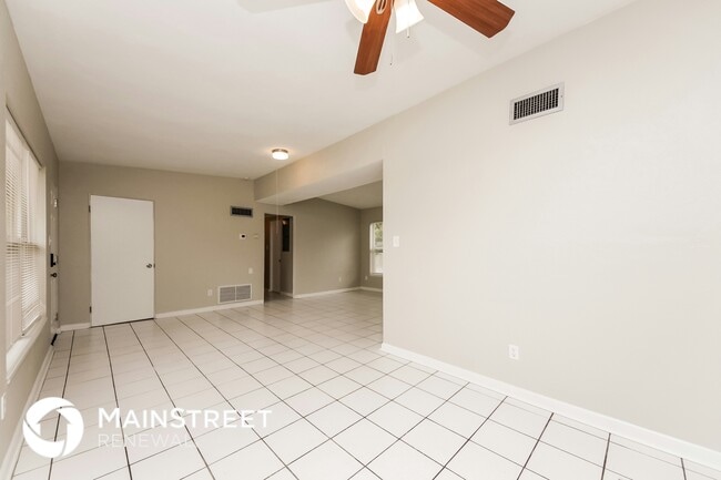 Photo - 4300 Devonshire Ln