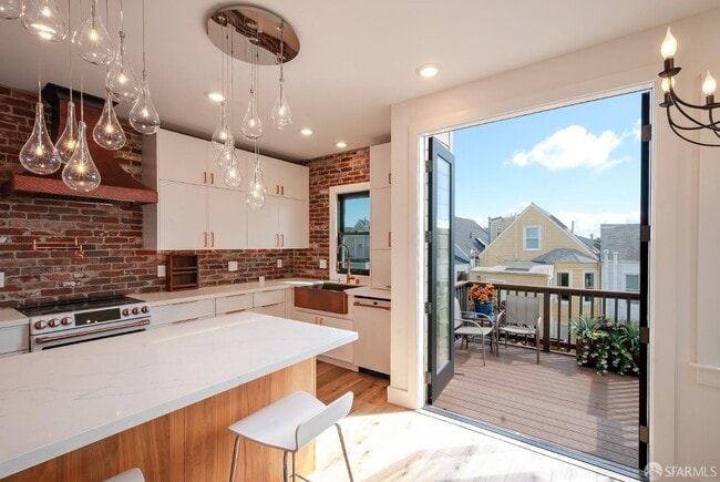 Photo - 60 Carmelita St